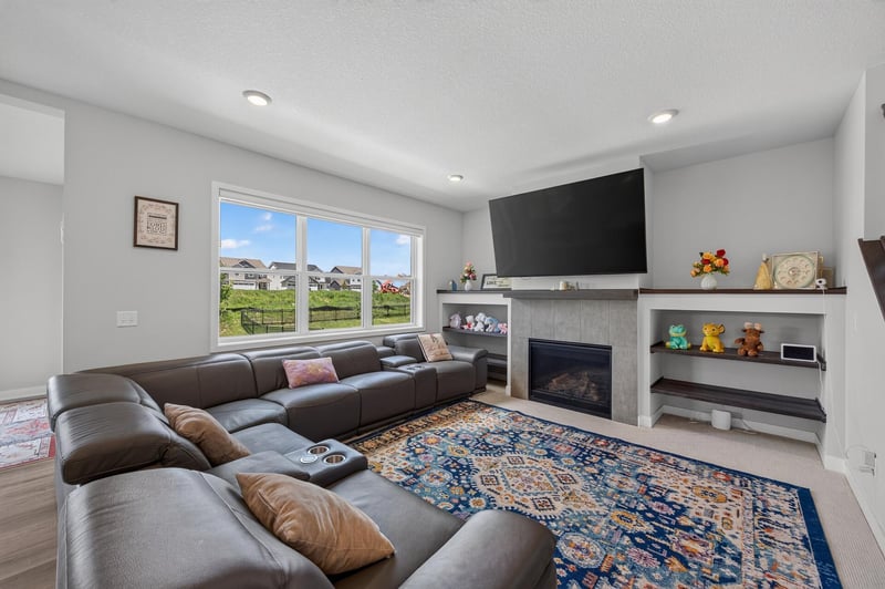 18333 Glacier Way, Lakeville, MN 55044