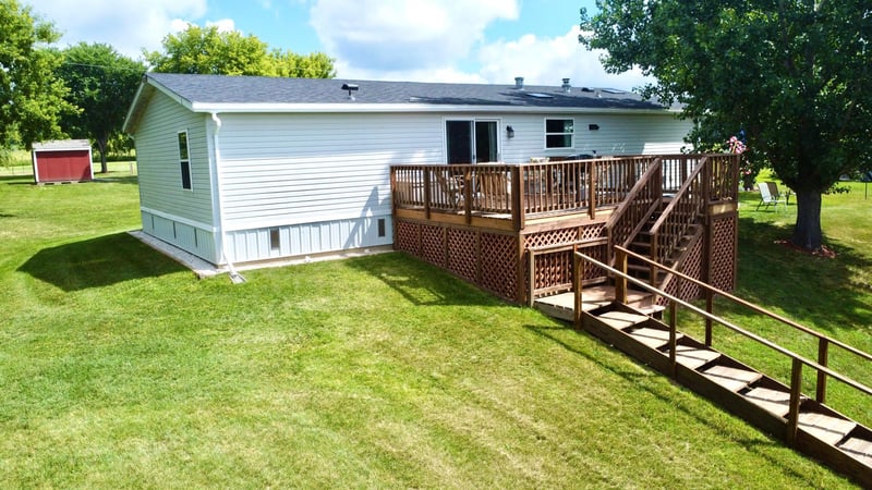 84065 Ridge Creek Dr, Clinton, MN 56225