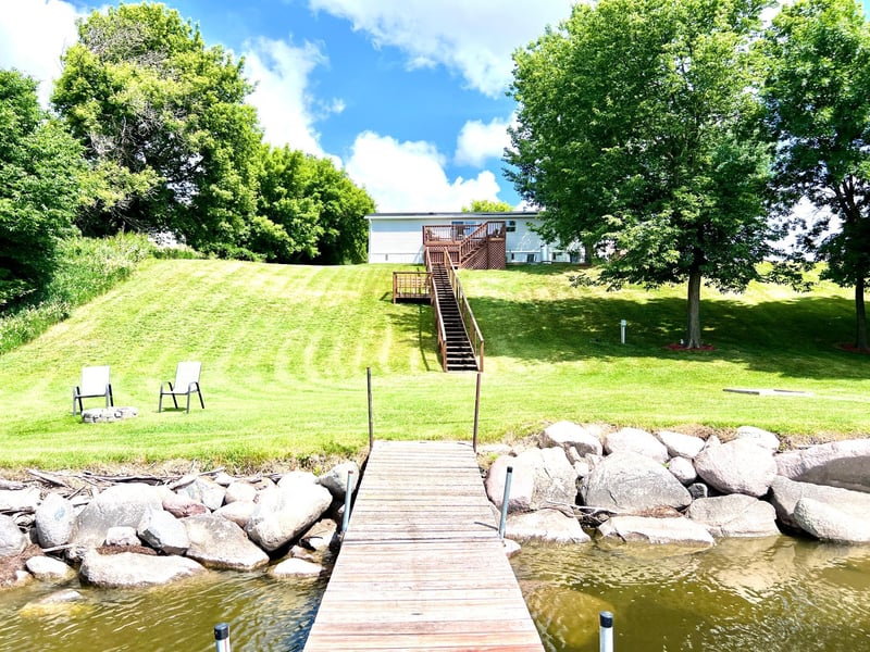 84065 Ridge Creek Dr, Clinton, MN 56225
