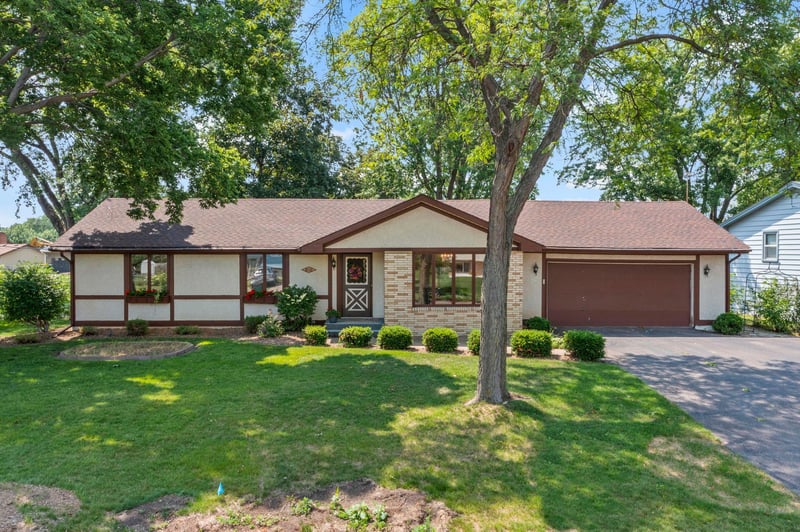 8133 Xenia Ave N, Brooklyn Park, MN 55443
