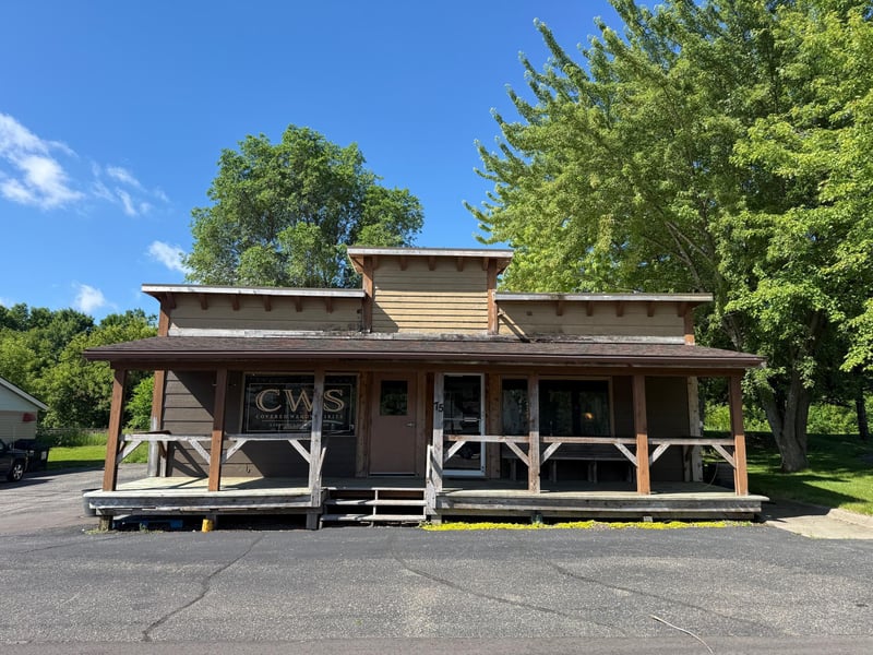 75 Elm St E, Annandale, MN 55302