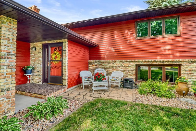 3907 3rd St S, Moorhead, MN 56560