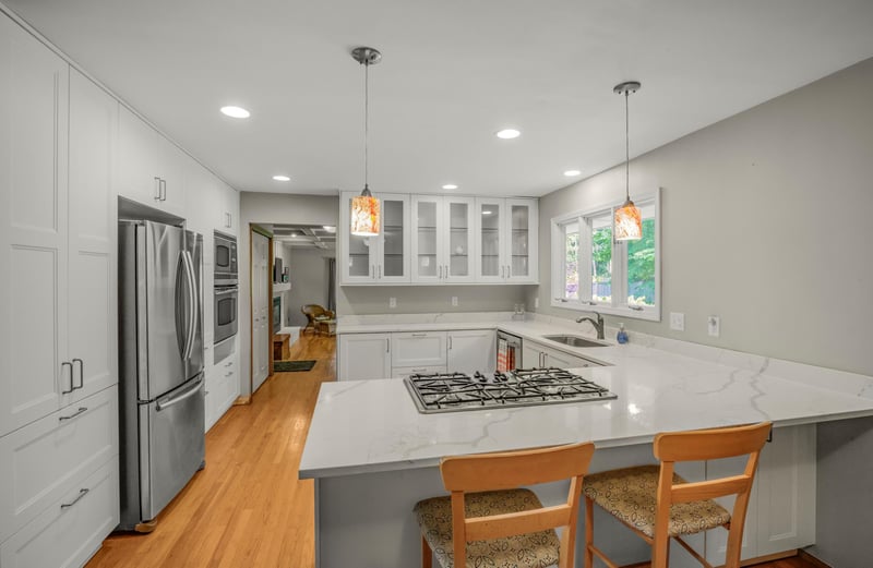 17515 Bay Ln, Wayzata, MN 55391
