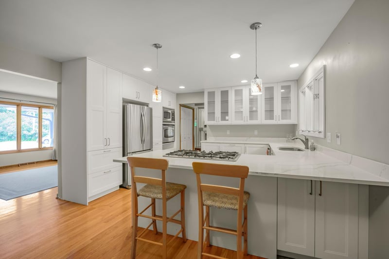 17515 Bay Ln, Wayzata, MN 55391