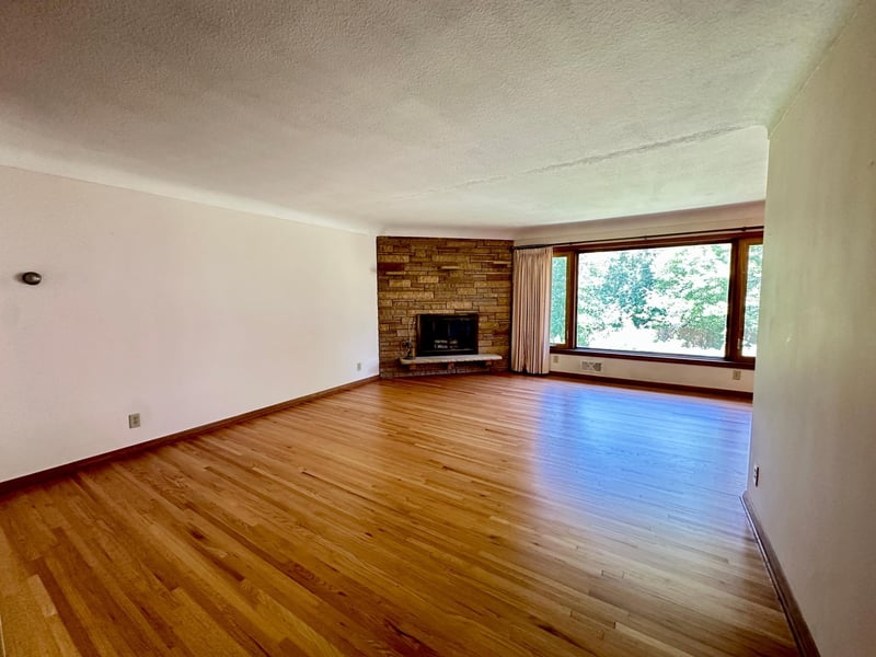 732 Forest Dale Rd, New Brighton, MN 55112