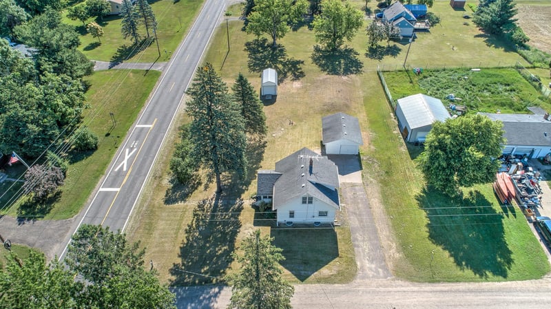 38897 Okinawa St NE, Stanchfield, MN 55080
