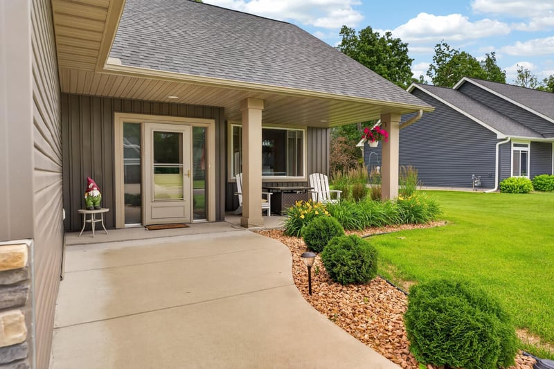 4769 381st Trl, North Branch, MN 55056