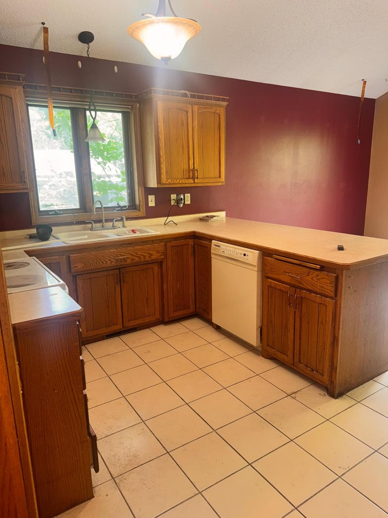 6413 Laurel Rd, Saint Cloud, MN 56303
