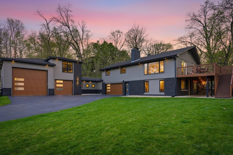 1375 Cherry Pl, Mound, MN 55364