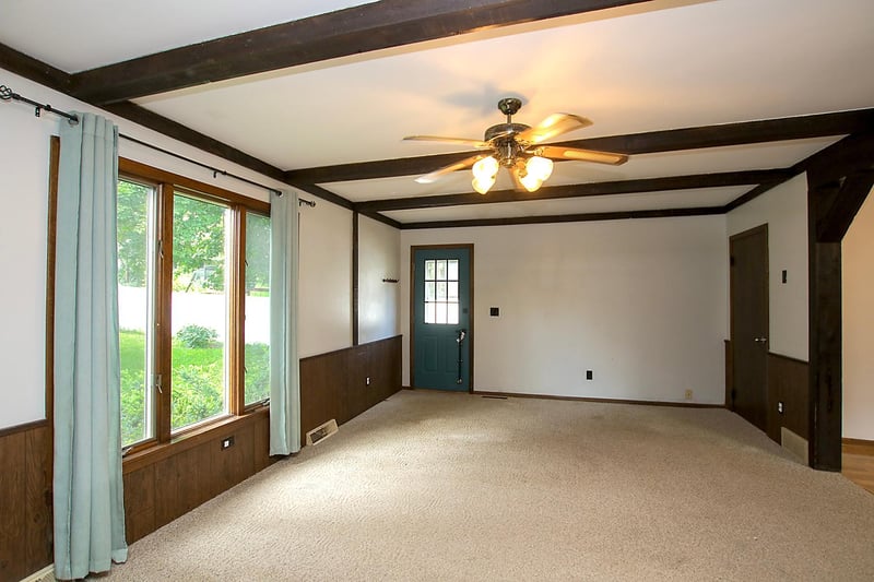 131 Elm St E, Norwood Young America, MN 55368