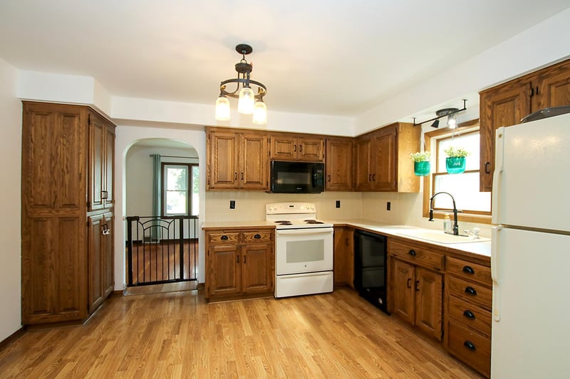 131 Elm St E, Norwood Young America, MN 55368