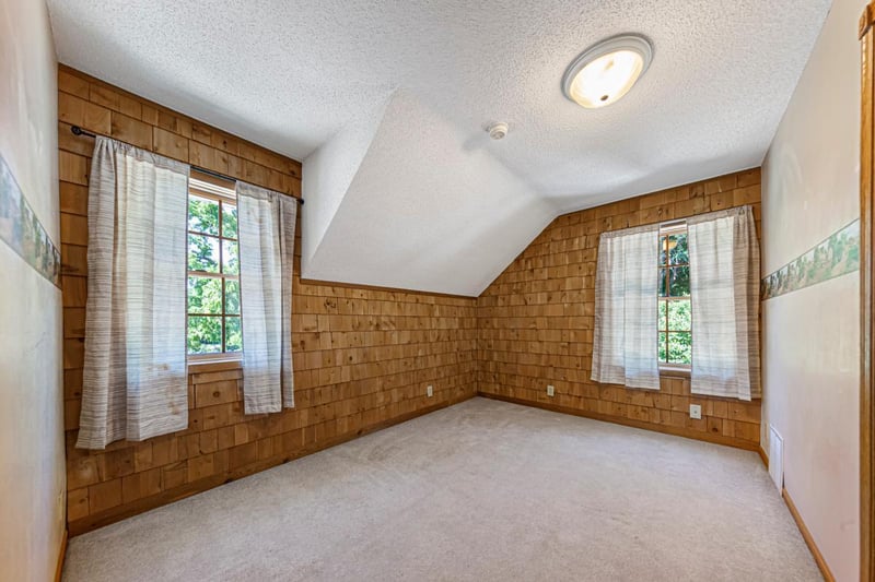 104 River St, Jackson, MN 56143