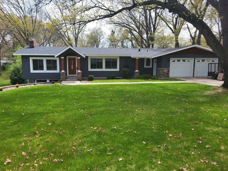 512 Brookwood Ln, Sartell, MN 56377