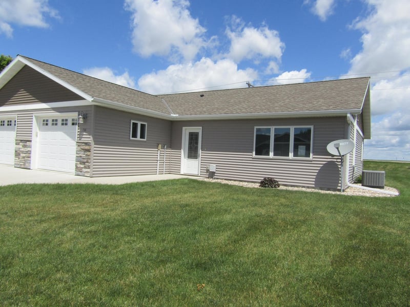 216 Mooney Cir, Granite Falls, MN 56241