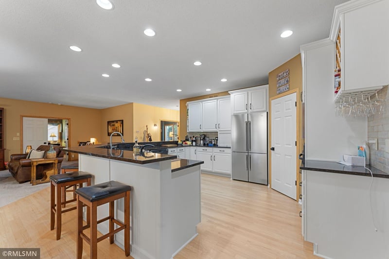 7442 Hidden Valley Ln S, Cottage Grove, MN 55016