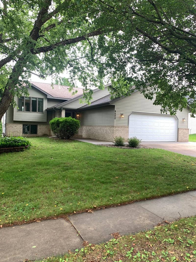 4500 Stratford Ln NW, Rochester, MN 55901