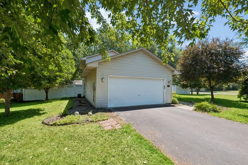 14816 Delmar Ct, Rosemount, MN 55068
