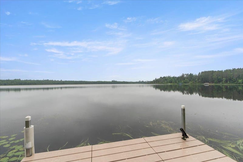 10401 Vermillion Point Dr NE, Deer River, MN 56636