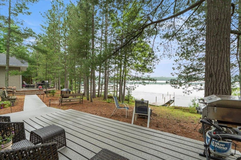 10403 Vermillion Point Dr NE, Deer River, MN 56636