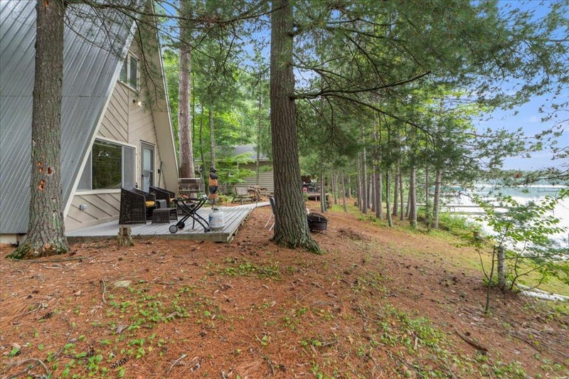 10403 Vermillion Point Dr NE, Deer River, MN 56636