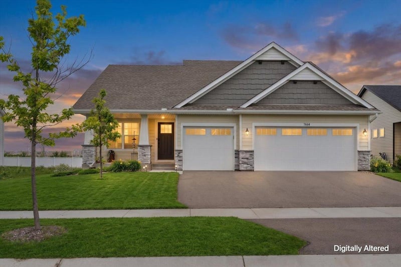 7664 106th St S, Cottage Grove, MN 55016