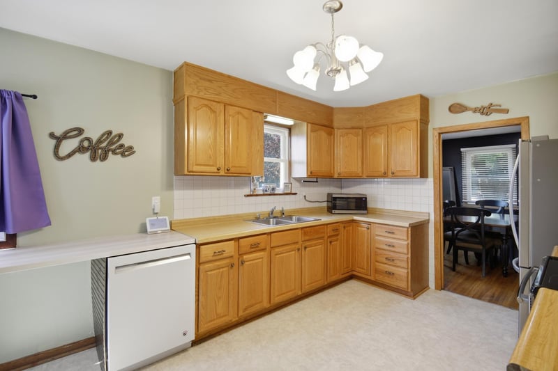 310 Stanley St, Frost, MN 56033