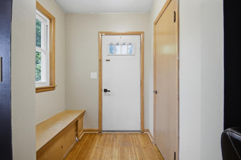 310 Stanley St, Frost, MN 56033