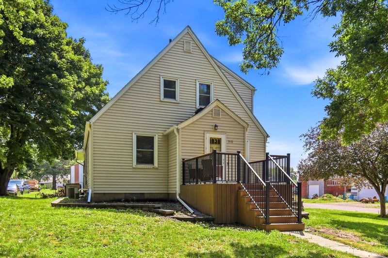 310 Stanley St, Frost, MN 56033