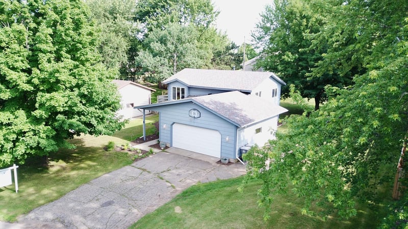 260 Balsam Dr, Foley, MN 56329
