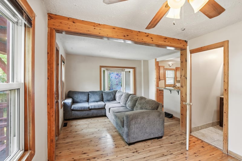 5311 Knox Ave N, Brooklyn Center, MN 55430