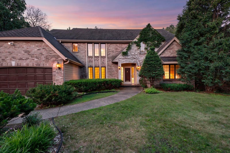 7890 Guild Ct, Apple Valley, MN 55124