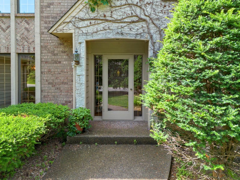7890 Guild Ct, Apple Valley, MN 55124