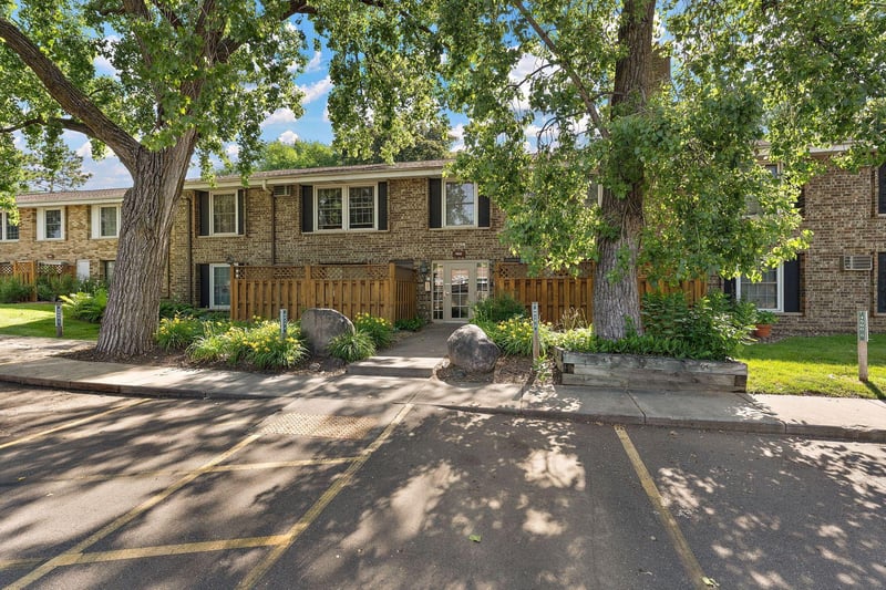 4512 Cedar Lake Rd S #3, Saint Louis Park, MN 55416
