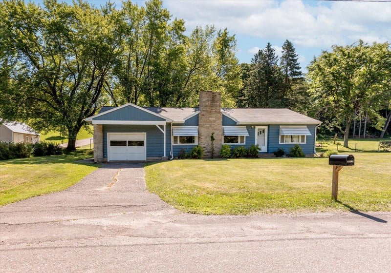 214 Bluff Ave N, Prairie Farm, WI 54762