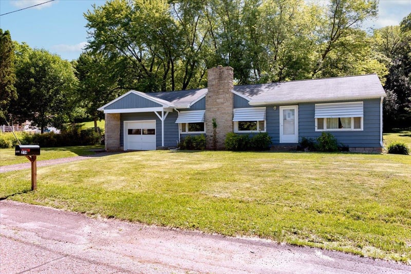 214 Bluff Ave N, Prairie Farm, WI 54762