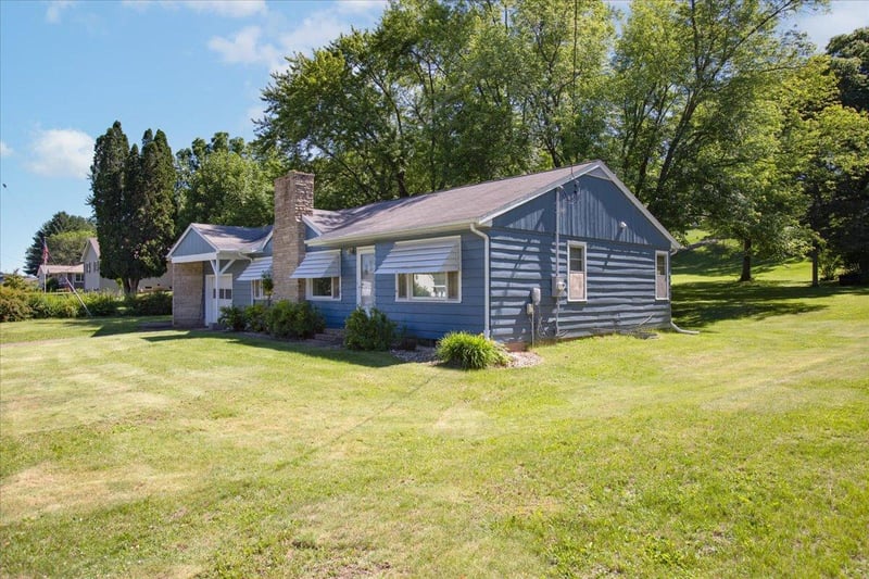 214 Bluff Ave N, Prairie Farm, WI 54762