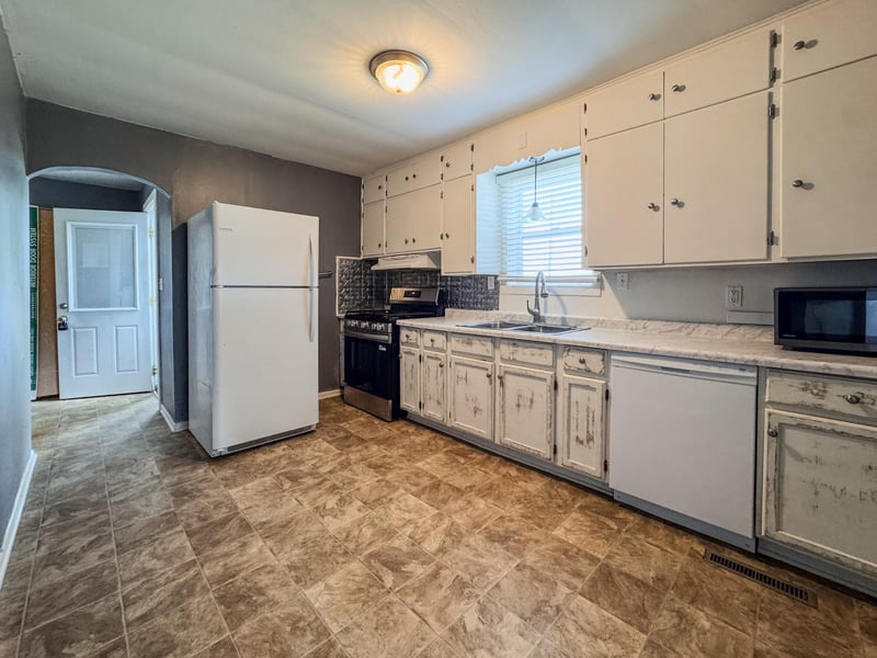 2928 80th St NW, Maple Lake, MN 55358