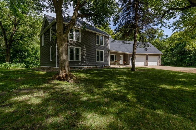 58385 Kirkwood Rd, Mankato, MN 56001