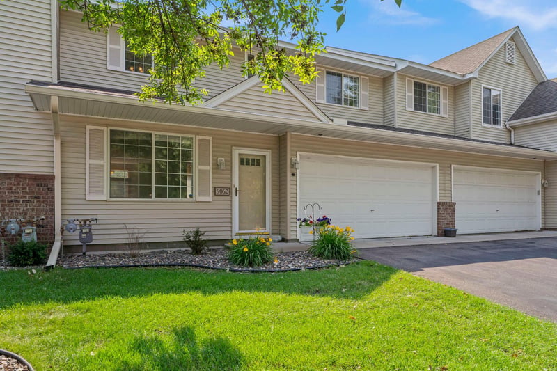9062 Merrimac Ln N, Maple Grove, MN 55311