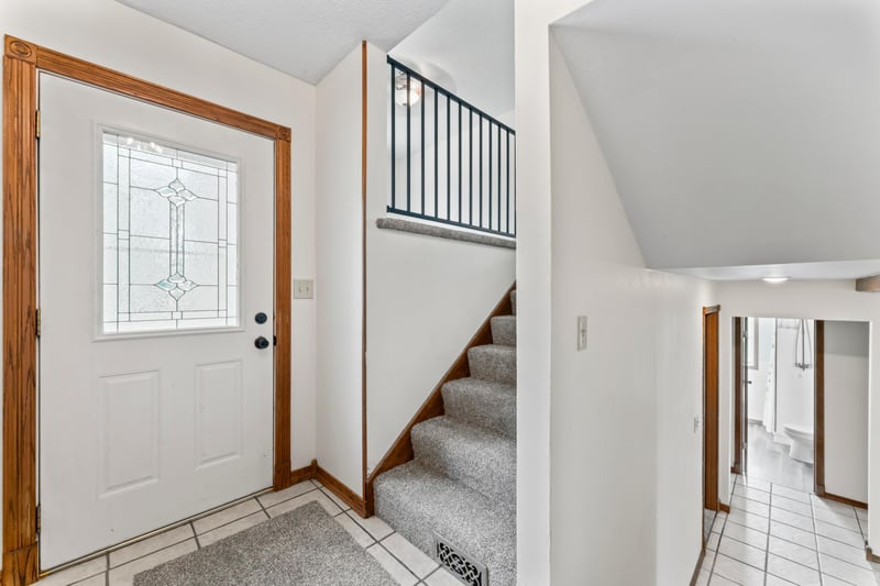 647 2nd St NE, Blooming Prairie, MN 55917