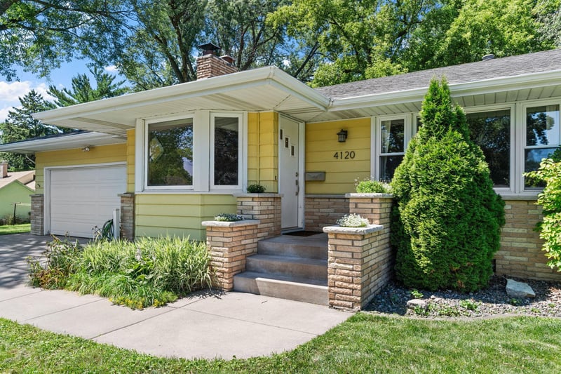 4120 Arthur St NE, Columbia Heights, MN 55421