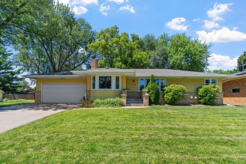 4120 Arthur St NE, Columbia Heights, MN 55421