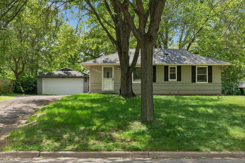 11800 Magnolia St NW, Coon Rapids, MN 55448