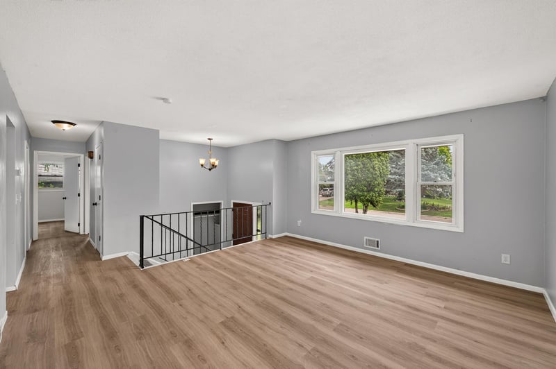 6709 Colorado Ave N, Brooklyn Park, MN 55429