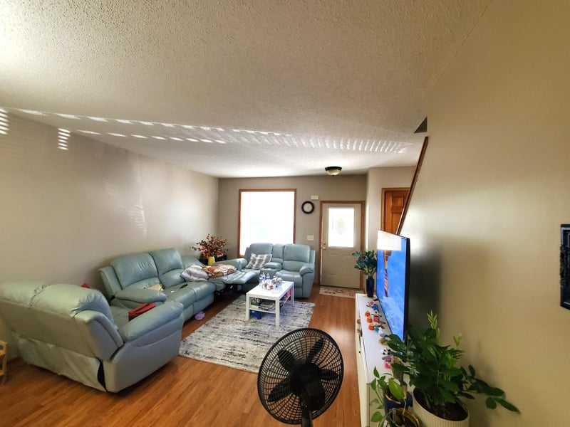 952 Conner St, Chaska, MN 55318