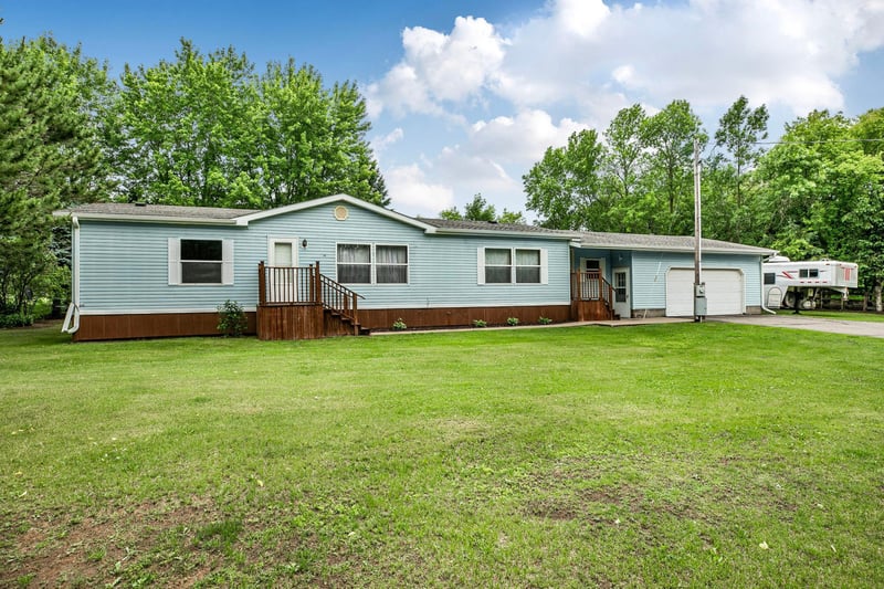 5668 Brook Creek Rd, Brainerd, MN 56401