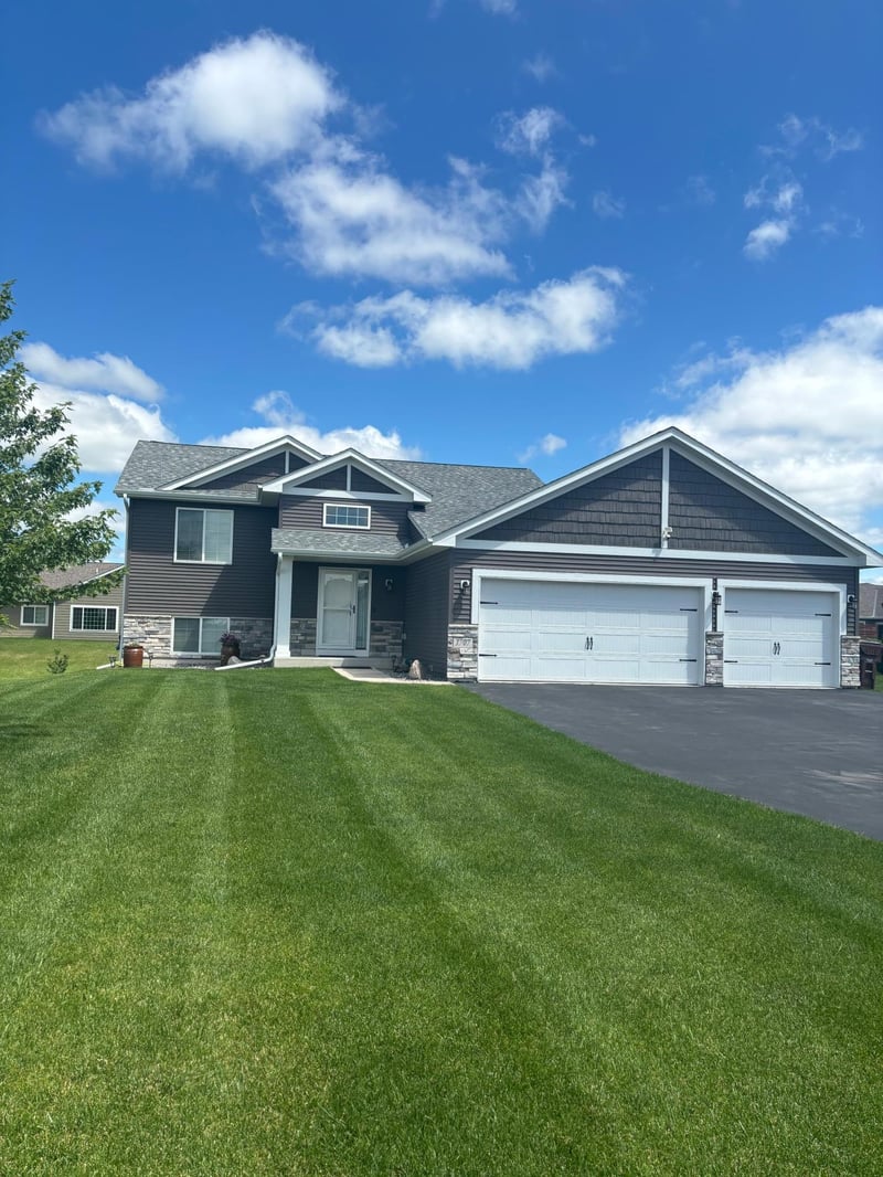 1707 Misty Cir, Buffalo, MN 55313