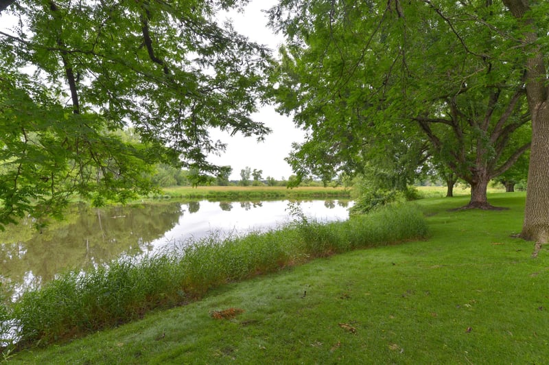 1262 Pond View Ln, White Bear Lake, MN 55110