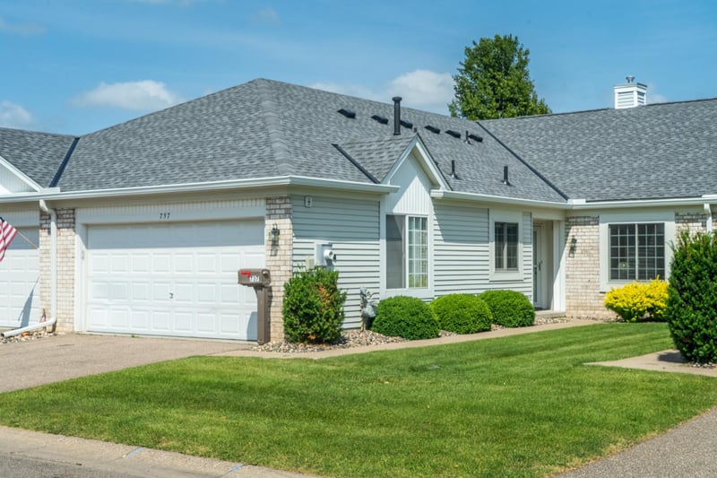 737 Markgrafs Lake Draw, Woodbury, MN 55129