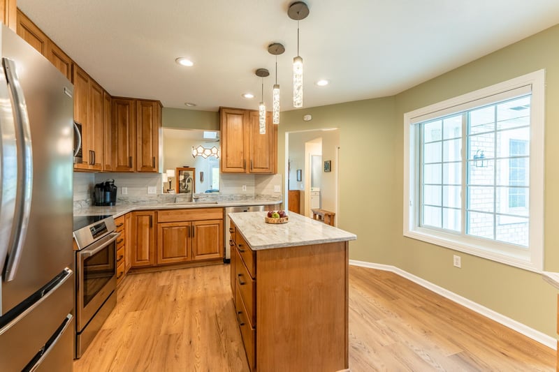737 Markgrafs Lake Draw, Woodbury, MN 55129